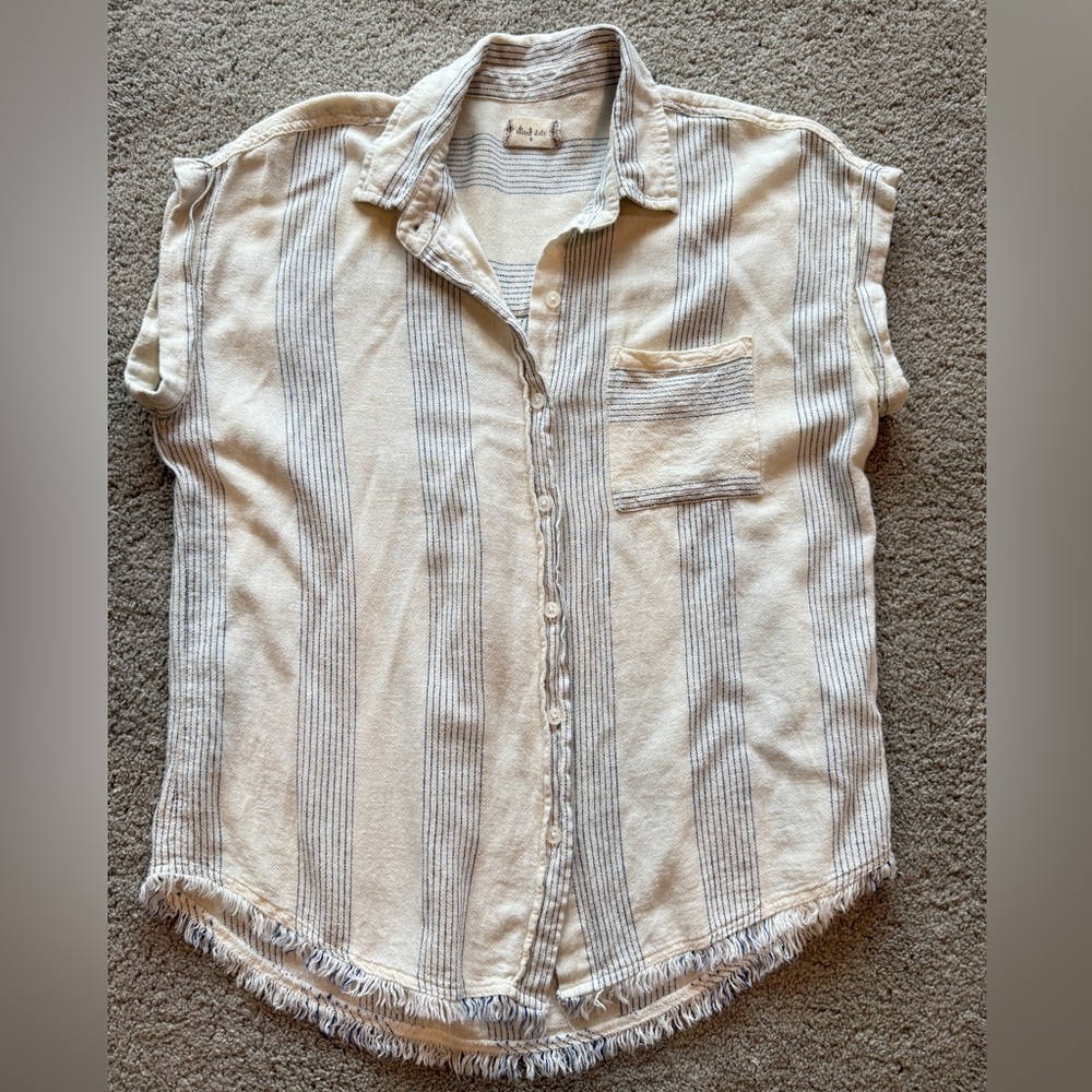 Altar'd State Ivory & Blue Marine Stripe Linen Blend Raw Hem Button Down, Small